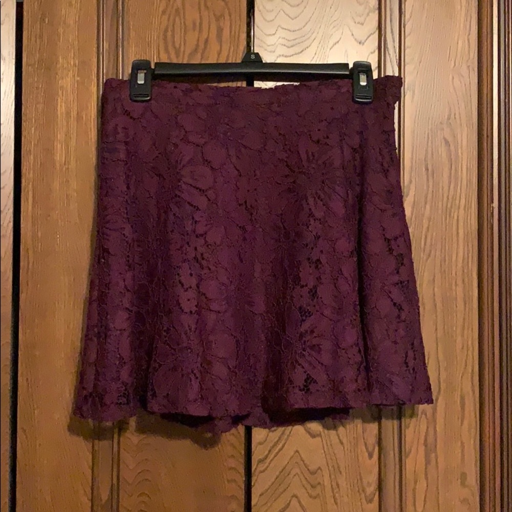 lace skirt